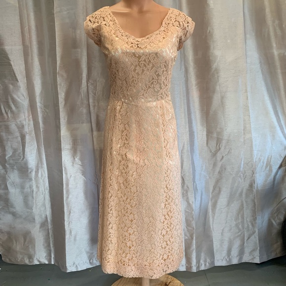 Vintage Peach Lace Midi Dress - Picture 2 of 7
